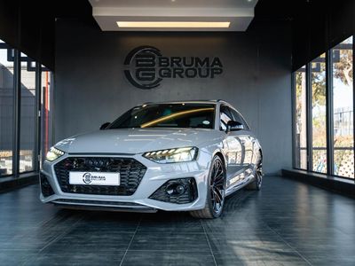 2022 Audi RS4 Avant quattro Auto