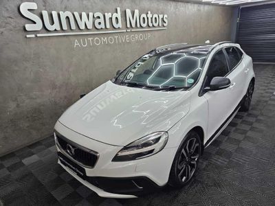 2017 Volvo V40 CC D3 Momentum Auto