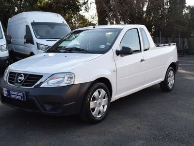 2023 Nissan NP200 1.6 A/C Safety Pack