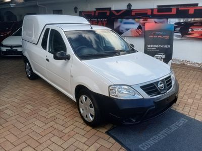 2023 Nissan NP200 1.6 A/C Safety Pack
