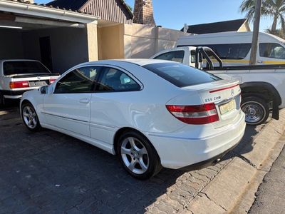 2012 Mercedes-Benz CLC C200 - COUPE - KOMPRESSOR - 6 SPEED MANUAL