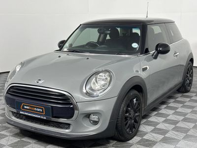 2017 MINI Hatch Cooper Auto