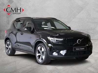 2025 Volvo XC40 B4 Plus Dark Geartronic Mild-Hybrid