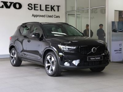 2025 Volvo XC40 B4 Plus Dark Geartronic Mild-Hybrid