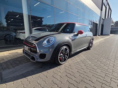 2017 MINI Hatch JCW Auto