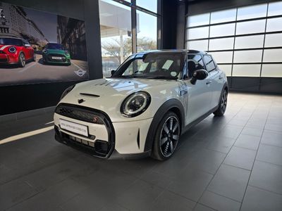 2024 MINI Hatch Shadow Edition