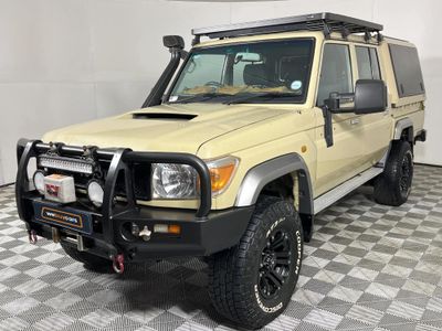 2015 Toyota Land Cruiser 79 4.5 D Double-Cab