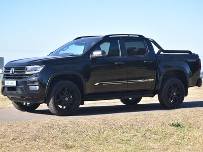 2026 Volkswagen Amarok Dark label