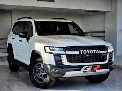 2026 Toyota Land Cruiser 300 V6 3.3D GR-S