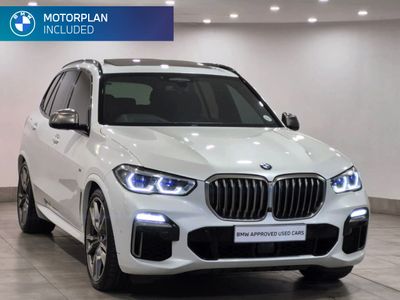 2020 BMW X5 M50i