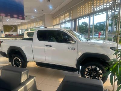2026 Toyota Hilux 2.8 GD-6 RB Raider X 4x4 Auto Extended Cab