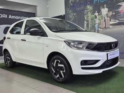 2026 TATA Tiago 1.2 XT