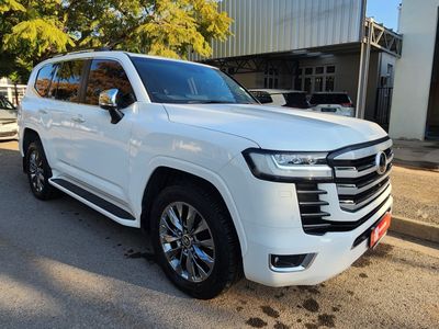 2022 Toyota Land Cruiser 300 V6 3.3 D ZX