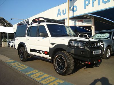 2025 Mahindra Pik Up 2.2 mHawk S11 Dew 4x4 Auto Double-Cab