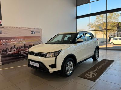 2023 Mahindra XUV 300 1.2T SE | W4