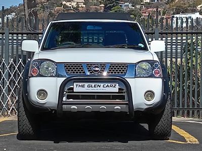 2005 Nissan Hardbody 2400i SE Double-Cab