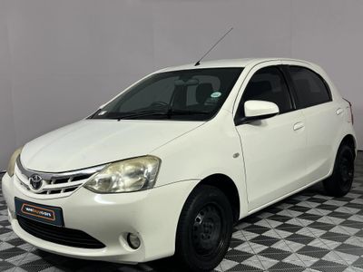 2015 Toyota Etios Cross 1.5 XS 5-dr