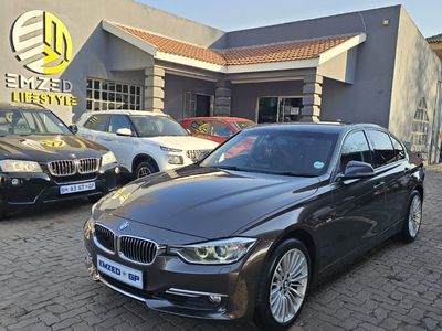 2012 BMW 3 Series 320i Luxury Auto