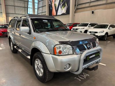 2006 Nissan Hardbody 3300i SEL Double-Cab