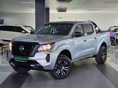 2022 Nissan Navara 2.5 DDTi SE Double-Cab