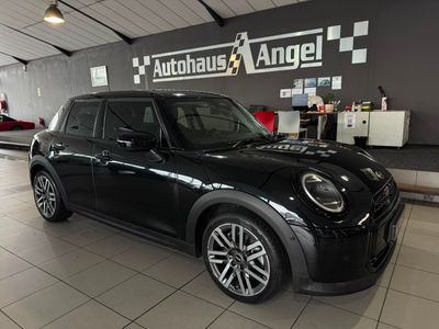 2025 MINI Hatch Cooper C (F65)