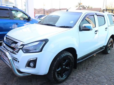 2014 Isuzu KB 300 D-Teq LX Double-Cab