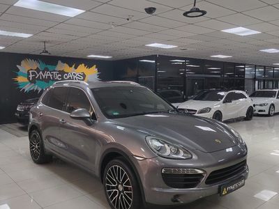 2011 Porsche Cayenne S Auto