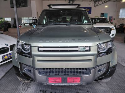 2022 Land Rover Defender 110 D300 HSE X-Dynamic