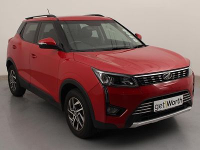 2022 Mahindra XUV 300 1.5D | W8