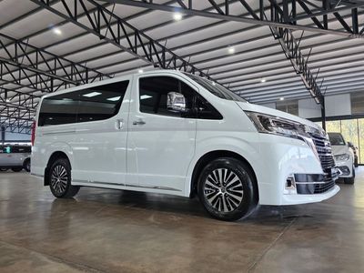 2026 Toyota Quantum 2.8 VX 9-seat