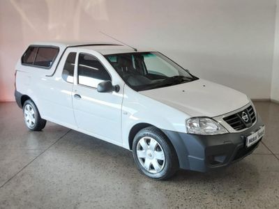 2022 Nissan NP200 1.6 A/C Safety Pack
