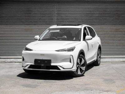 2026 Geely E5 Apex