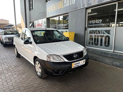2021 Nissan NP200 1.6 A/C Safety Pack
