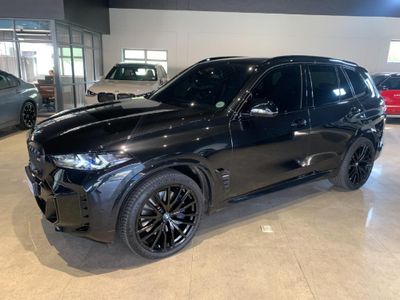 2023 BMW X5 M60i