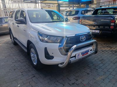 2017 Toyota Hilux 2.4 GD-6 Raised Body SRX Double-Cab