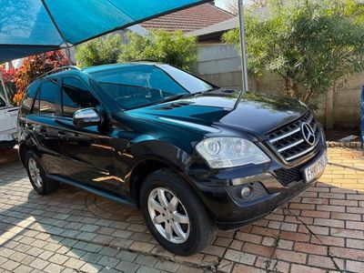 2011 Mercedes-Benz ML ML 350 - AUTO - SUV - V6