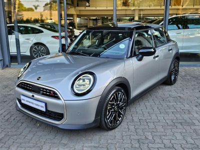 2024 MINI Hatch Cooper S Auto
