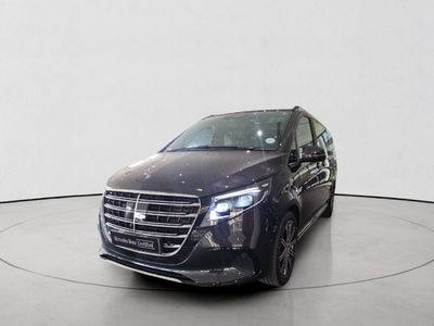 2025 Mercedes-Benz V-Class V300d Exclusive