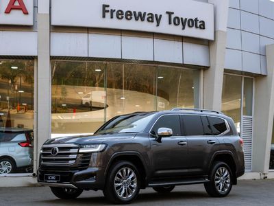 2026 Toyota Land Cruiser 300 V6 3.5T 1M Hev GR-S