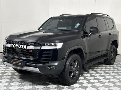 2023 Toyota Land Cruiser 300 V6 3.3 D GR-S