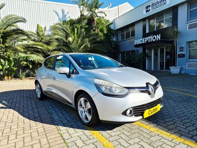 2014 Renault Clio IV 900T Expression 5-dr (66kW)