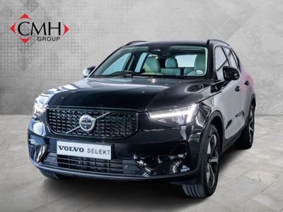 2025 Volvo XC40 B4 Plus Dark Geartronic Mild-Hybrid