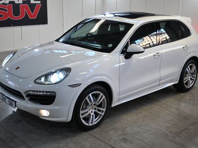 2014 Porsche Cayenne S 4.2 TDi Gen II Off-Road Pack 8-SPD Multi-Tronic