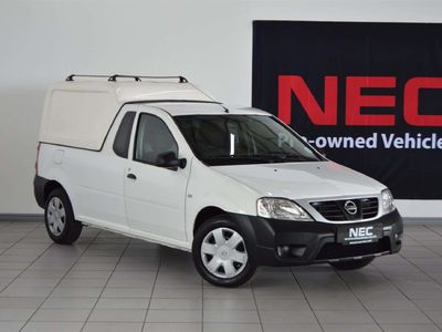 2023 Nissan NP200 1.6 A/C Safety Pack