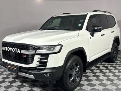 2023 Toyota Land Cruiser 300 V6 3.5 T GR-S