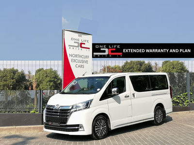 2022 Toyota Quantum 2.8 VX 6-seat