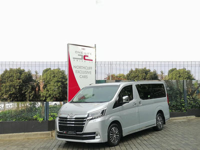 2022 Toyota Quantum 2.8 VX 9-seat