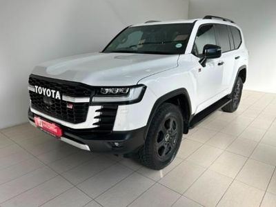 2022 Toyota Land Cruiser 300 V6 3.5 T GR-S