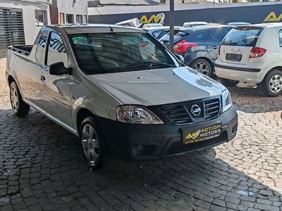 2024 Nissan NP200 1.6 A/C Safety Pack
