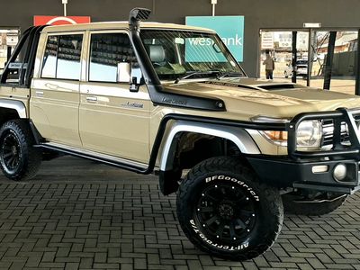 2016 Toyota Land Cruiser 79 4.5 D Double-Cab